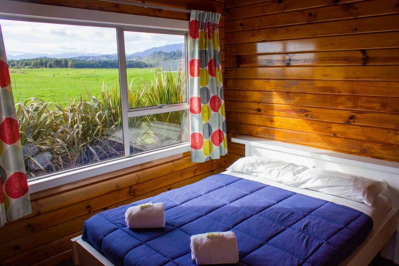 Little Wanganui Hotel Dış mekan fotoğraf